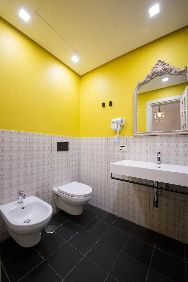 Casa Vittoria Napoli - Santa Lucia Bed & Breakfast
