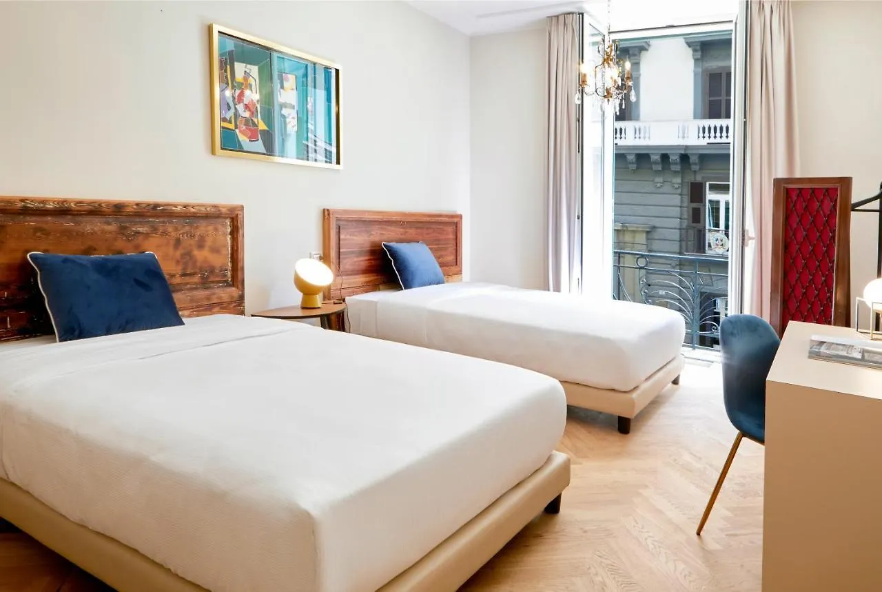 Casa Vittoria Napoli - Santa Lucia Bed & Breakfast Naples
