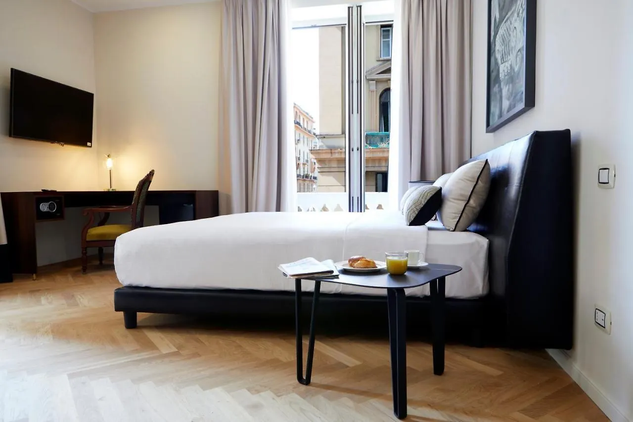 Bed and breakfast Casa Vittoria Napoli - Santa Lucia Couette-café Naples