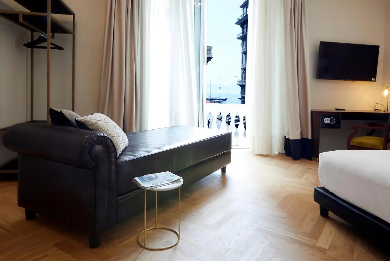 Bed and breakfast Casa Vittoria Napoli - Santa Lucia 2*, Naples