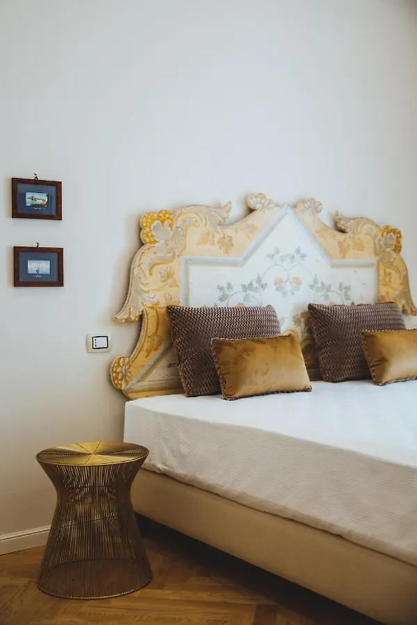 Bed and breakfast Casa Vittoria Napoli - Santa Lucia 2*, Naples Italie